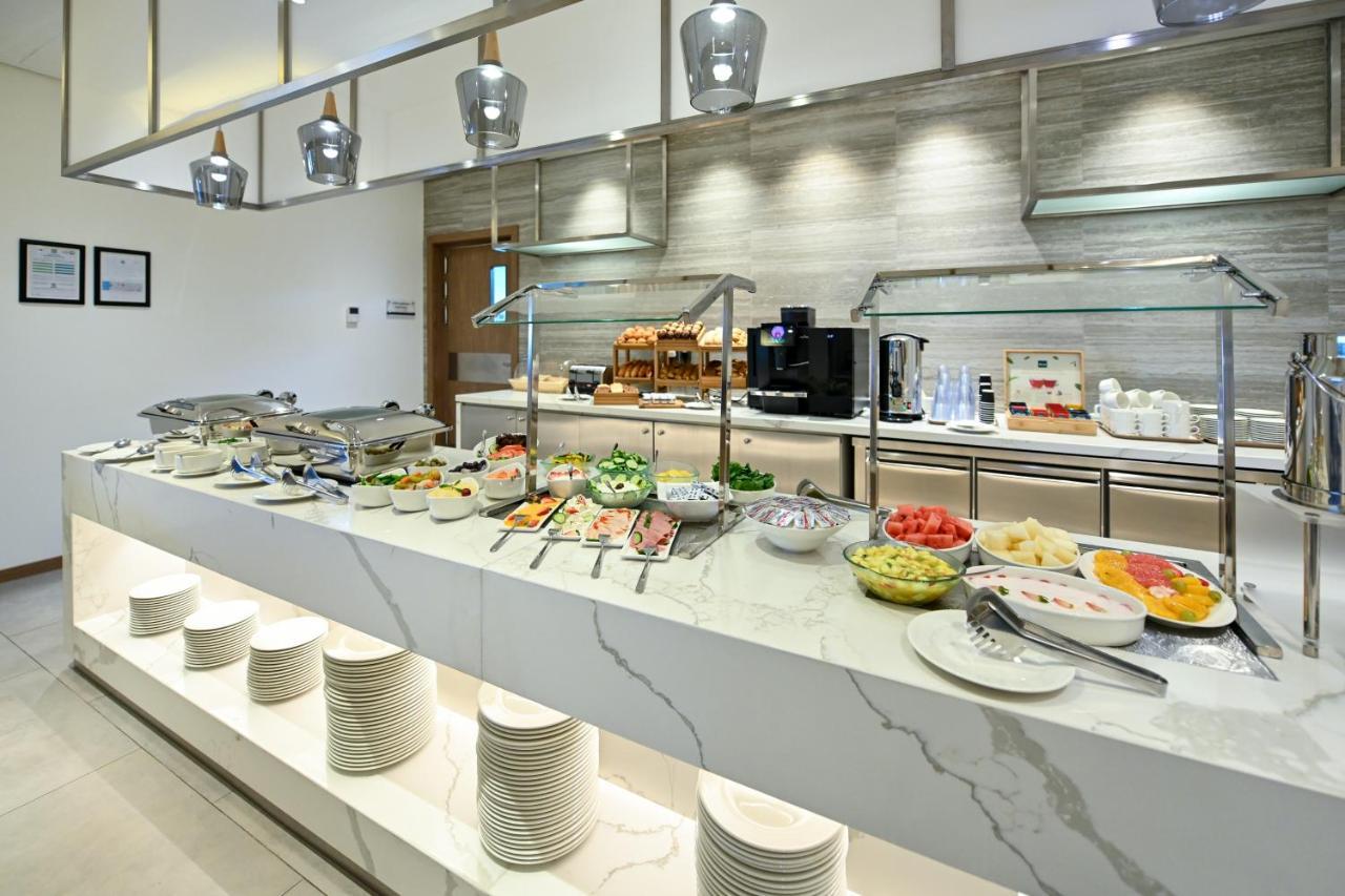Comfort Hotel Jeddah King Road Exteriér fotografie