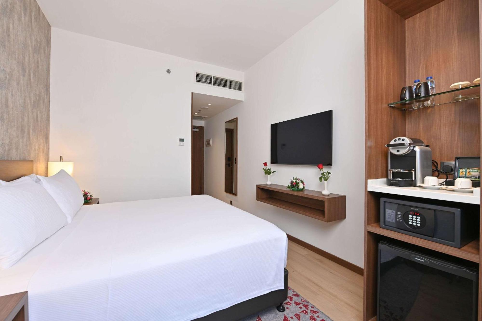 Comfort Hotel Jeddah King Road Exteriér fotografie